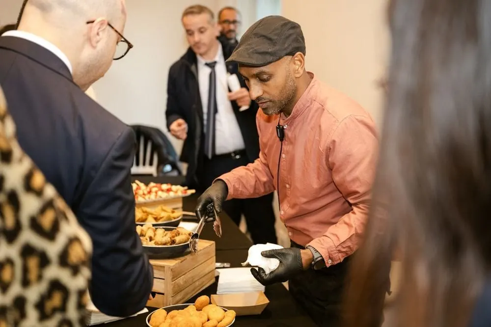 Service de croquettes lors d'un cocktail professionnel : Teemout's Truck